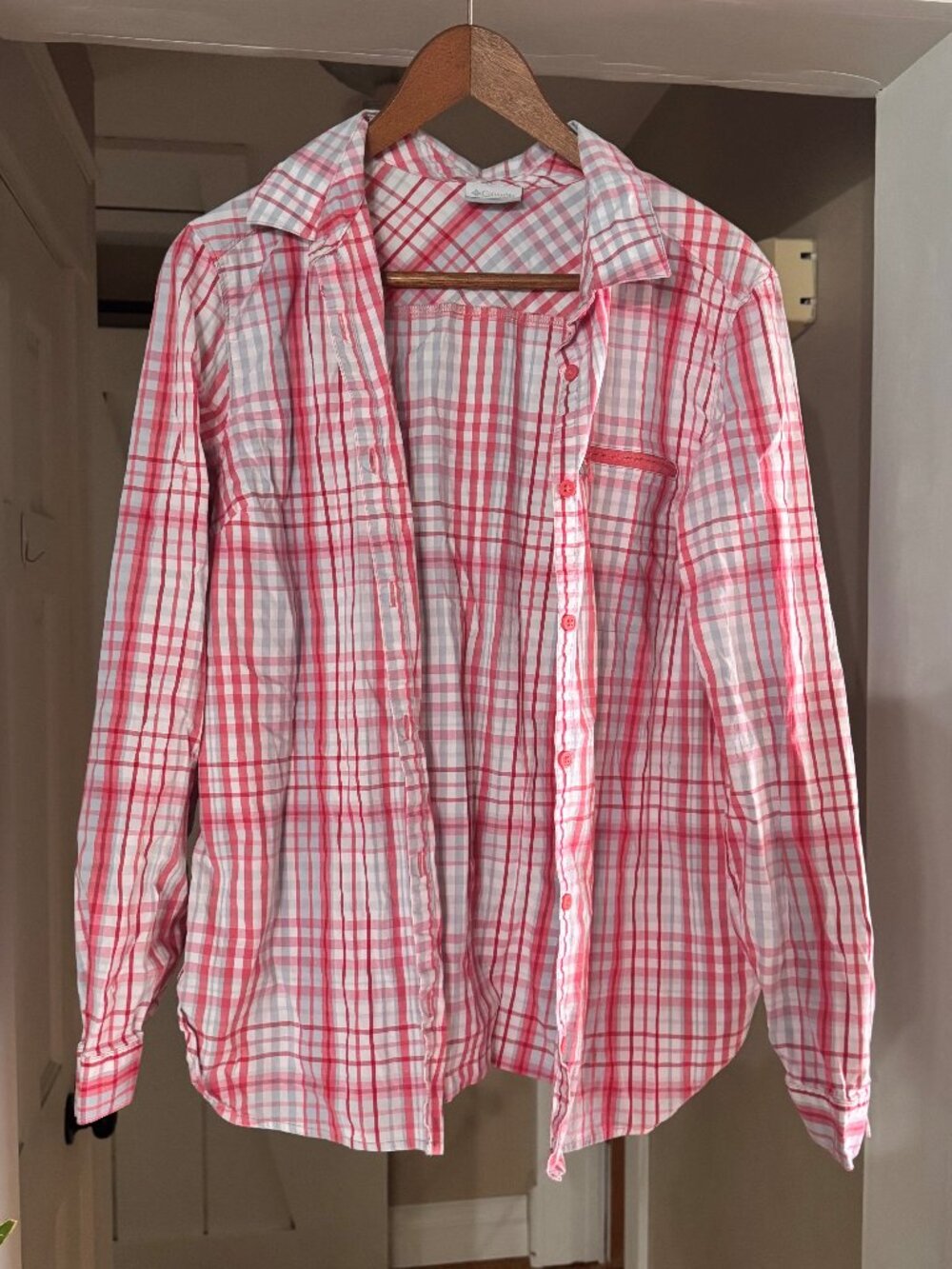 Columbia Button Down Long Sleeve Shirt